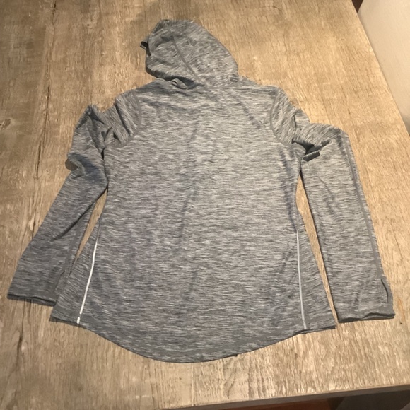NWOT - Z by Zella Velocity Half-Zip Activewear Hoodie, Heather Gray - Picture 2 of 6